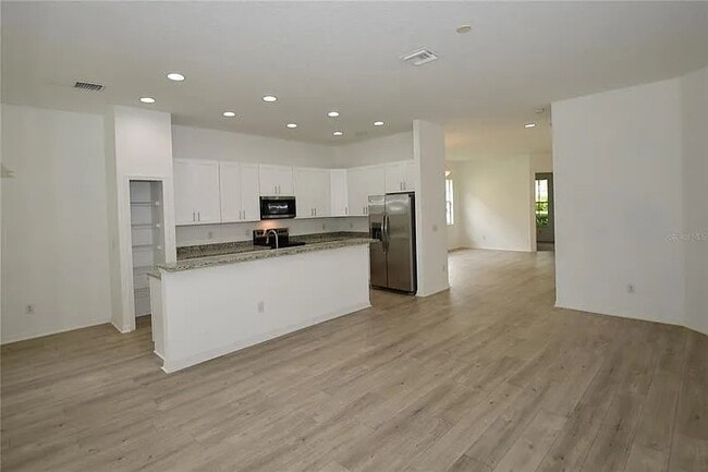 Kitchen - 30741 Pumpkin Ridge Dr