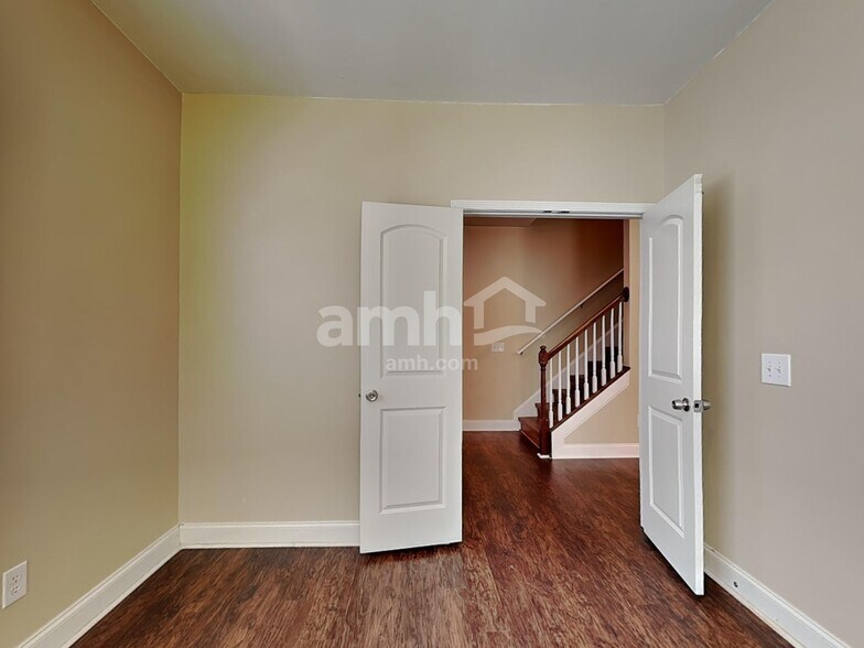 Building Photo - 82 Eagles Nest Dr