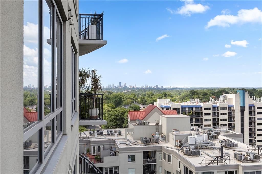 Building Photo - 222 12th St NE