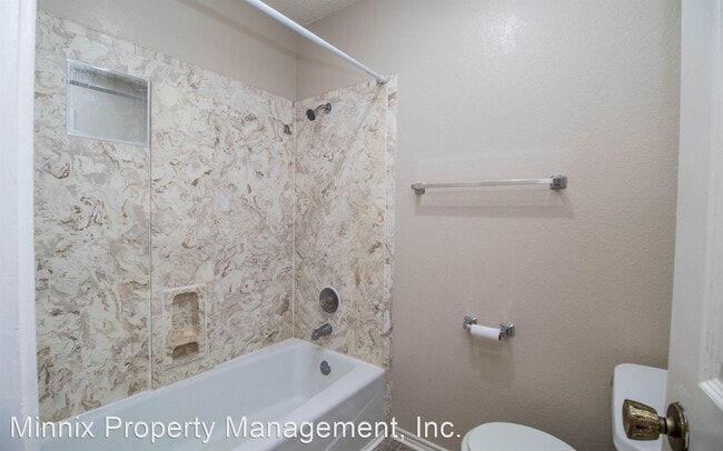 Building Photo - 2 br, 2 bath House - 5805  2nd St.