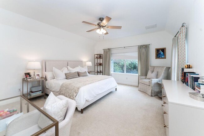 Building Photo - 3408 Travis Country Cir