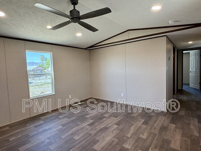 Building Photo - 1866 El Dorado Dr