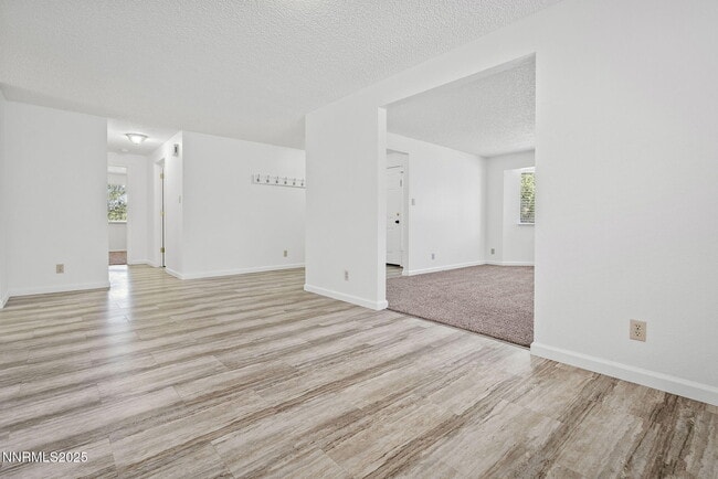 Building Photo - 600 Silver Lace Blvd
