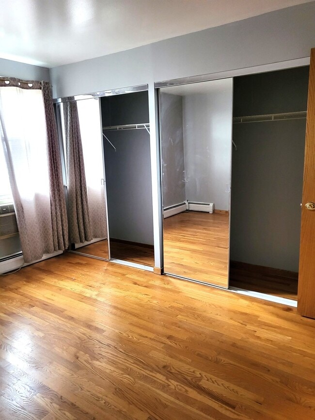 Building Photo - 4600 N Cumberland Ave