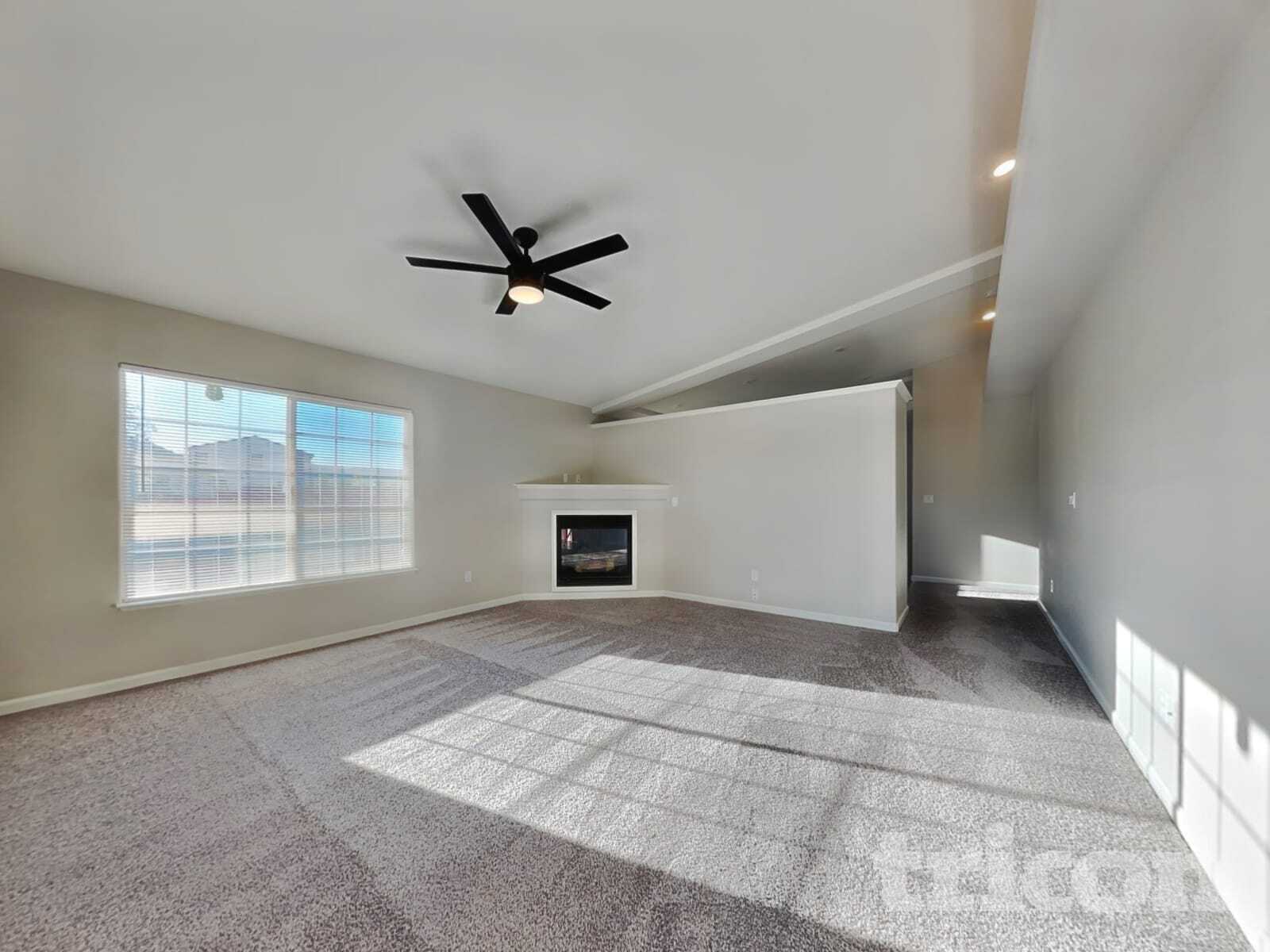 Building Photo - 17700 Smoketree Ct