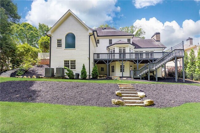 Building Photo - 9360 Nesbit Lakes Dr