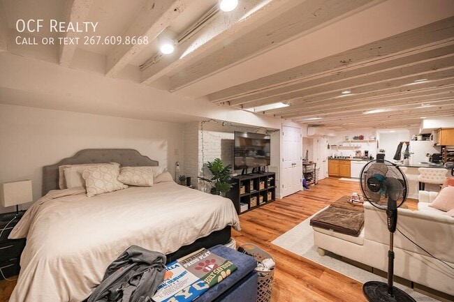 Building Photo - 1728 Spruce St