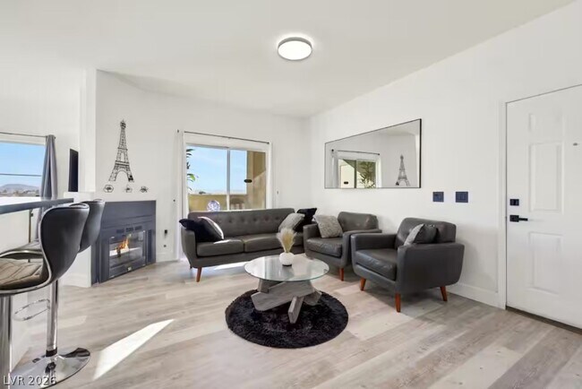 Building Photo - 8501 W University Ave