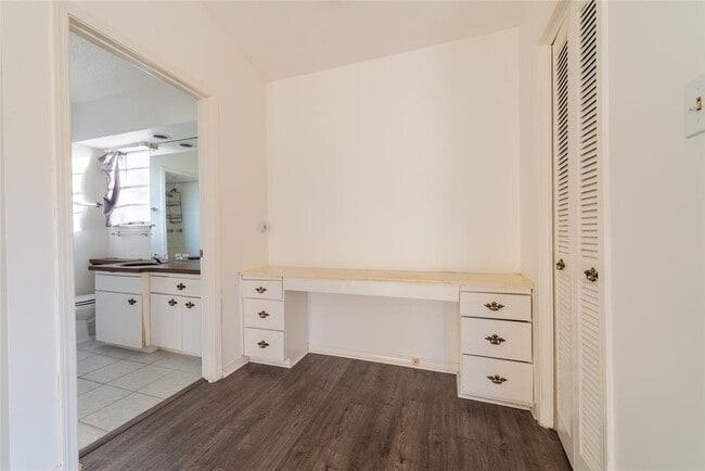 Building Photo - 5510 Chadwyck Dr