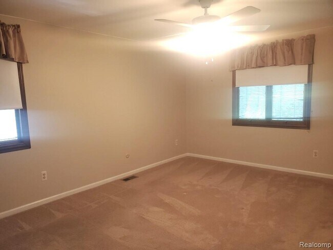 Building Photo - 5057 Prentis Dr