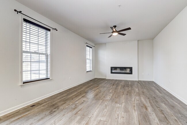Building Photo - 9307 Drumman Dr