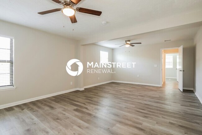 Building Photo - 3 Bedroom Pet-Friendly Home in JACKSONVILLE, FL with Main Street Renewal
