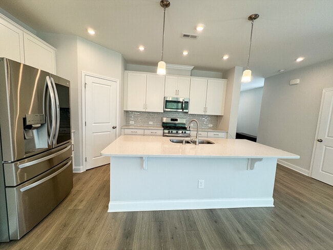 Building Photo - 3027 Dunnock Dr