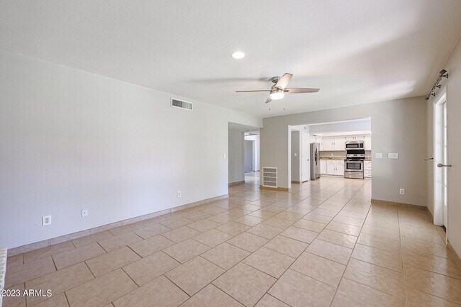 Building Photo - 6207 W Riviera Dr