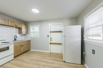 Building Photo - 5760 College Ave