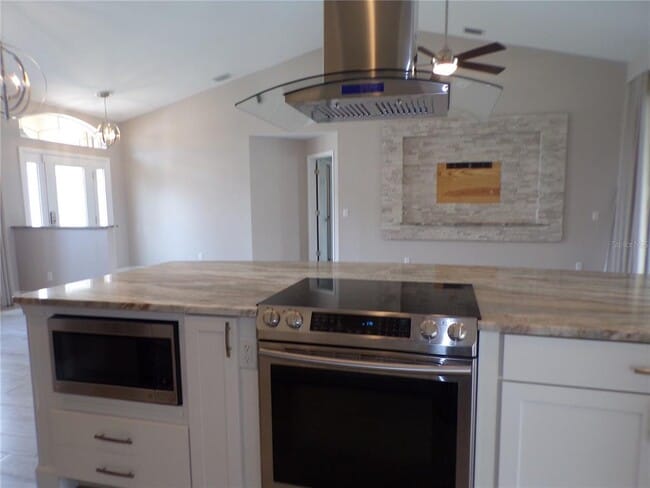 Building Photo - 4942 Ariton Rd