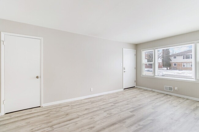 Building Photo - 147 S Grand Ave