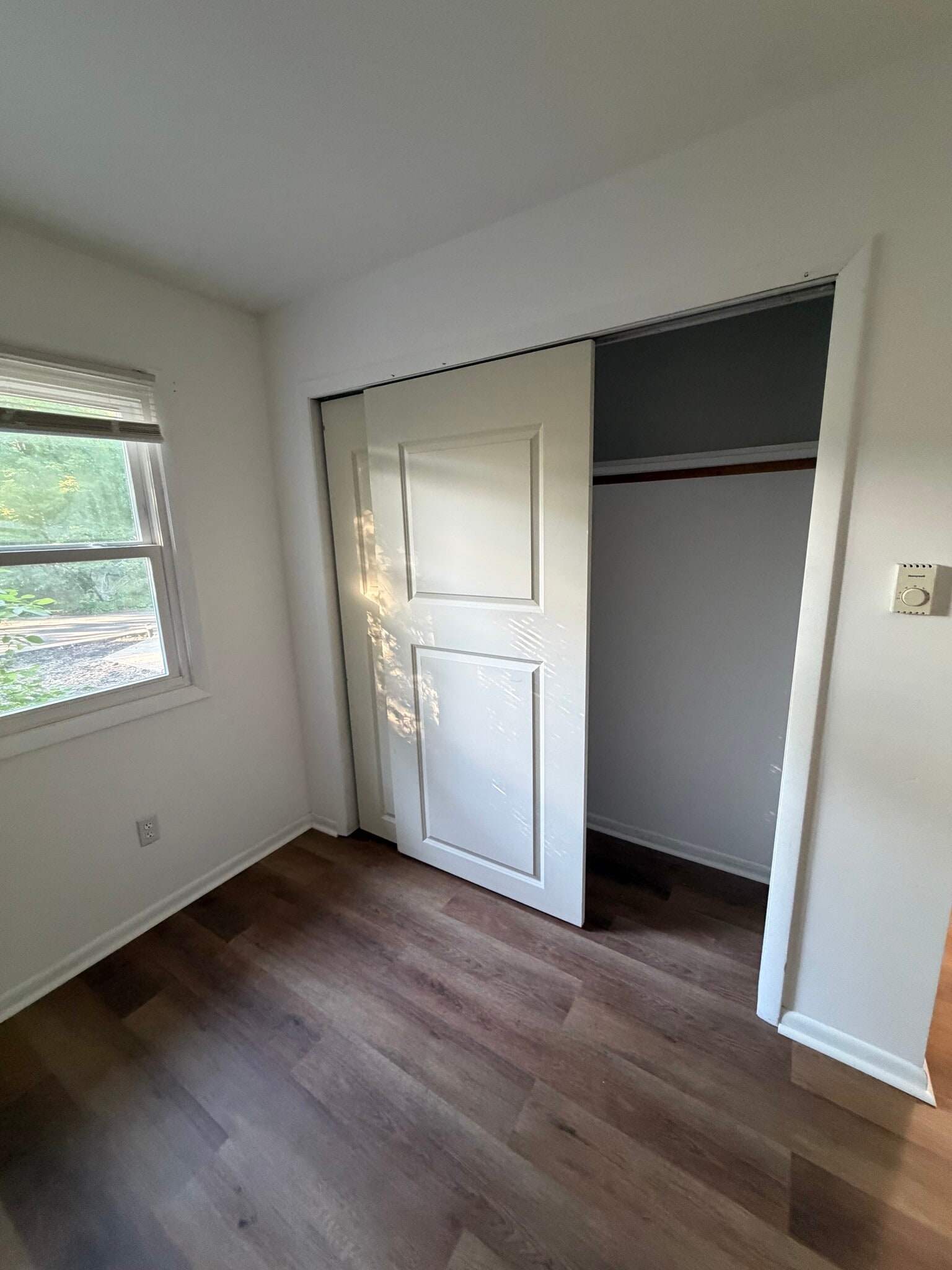 Building Photo - 10 Marlyn Dr