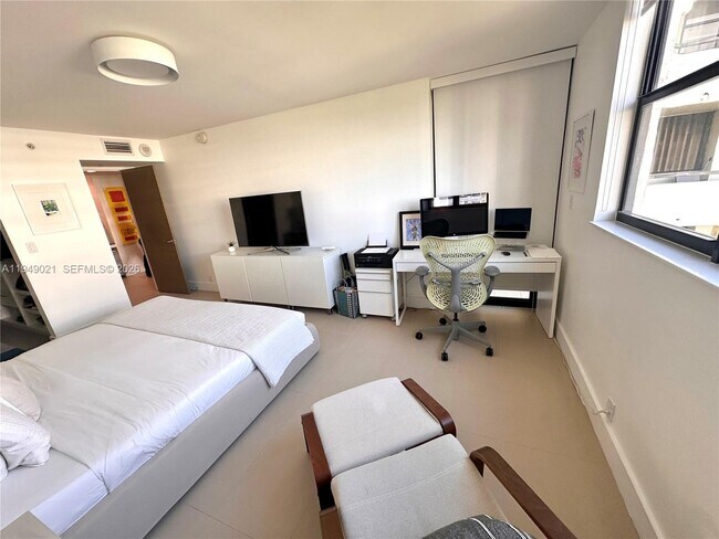 Building Photo - 170 Ocean Ln Dr