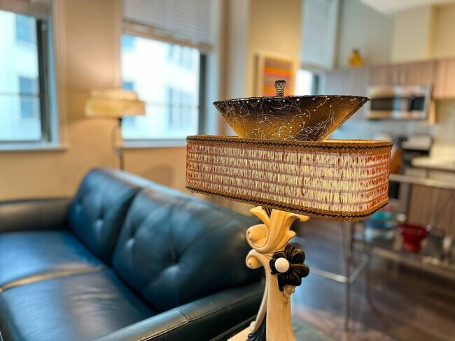 Building Photo - 256 E Main St