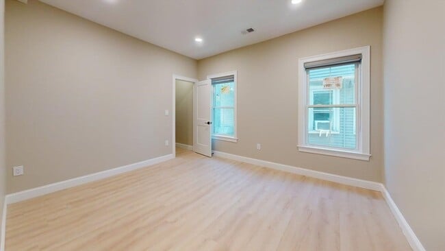 Building Photo - 231 Highland Ave
