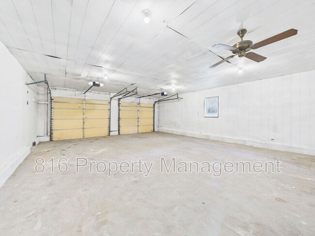 Building Photo - 8215 Ruskin Way