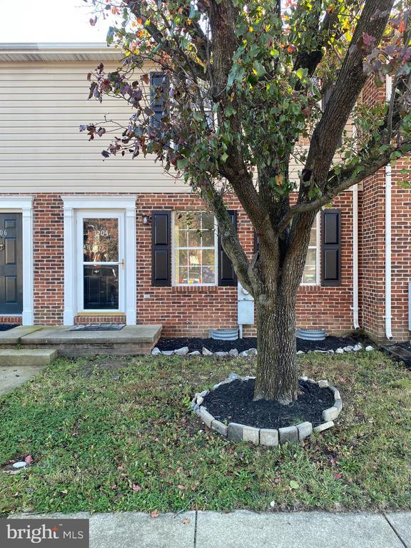 Building Photo - 204 Banbury Terrace