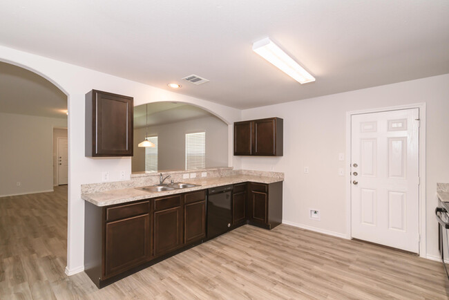 Building Photo - 8702 J C Oaks Cir