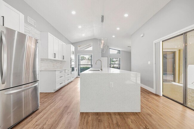 Building Photo - 21356 Summertrace Cir