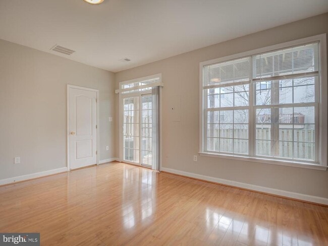 Building Photo - 42451 Magellan Square