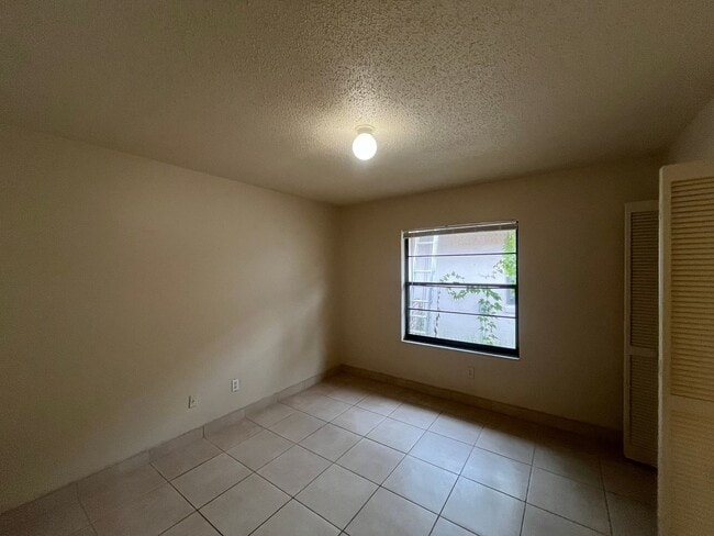 Building Photo - 10413 Cresto Delsol Cir
