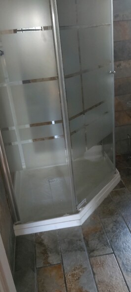 Building Photo - 823 S 2nd St