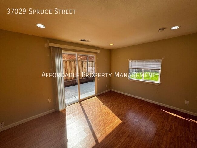 Building Photo - 37029 Spruce St
