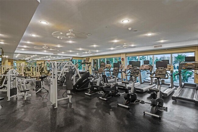 Building Photo - 3330 NE 190th St