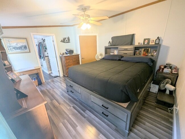 Building Photo - 43 Crestwood Dr