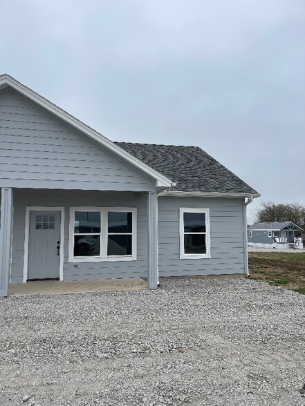 Building Photo - 296 Ridge Rd
