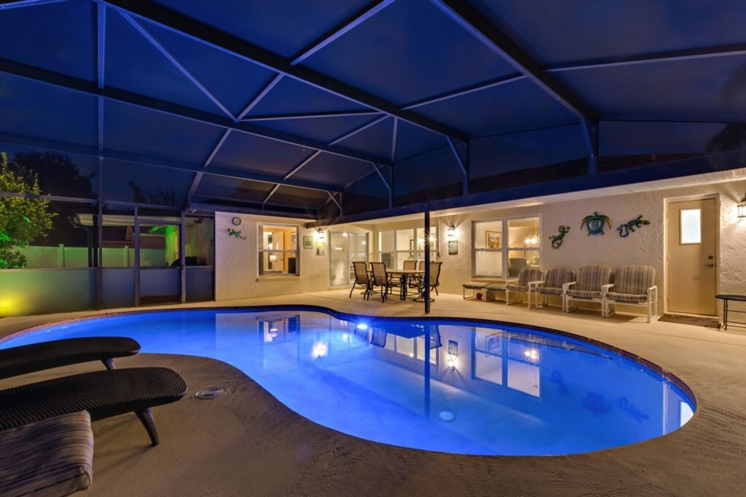 Building Photo - 7725 Indian Ridge Trail N