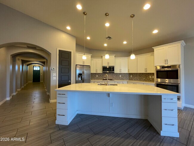 Building Photo - 10154 Theorem Dr