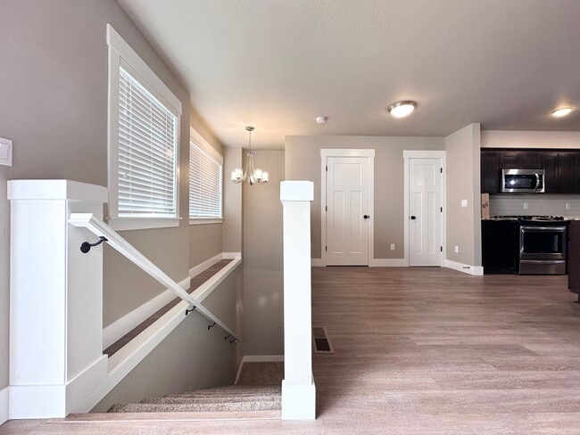 Building Photo - LUXURY TOWNHOUSE; 2 CAR GARAGE, BONUS ROOM...
