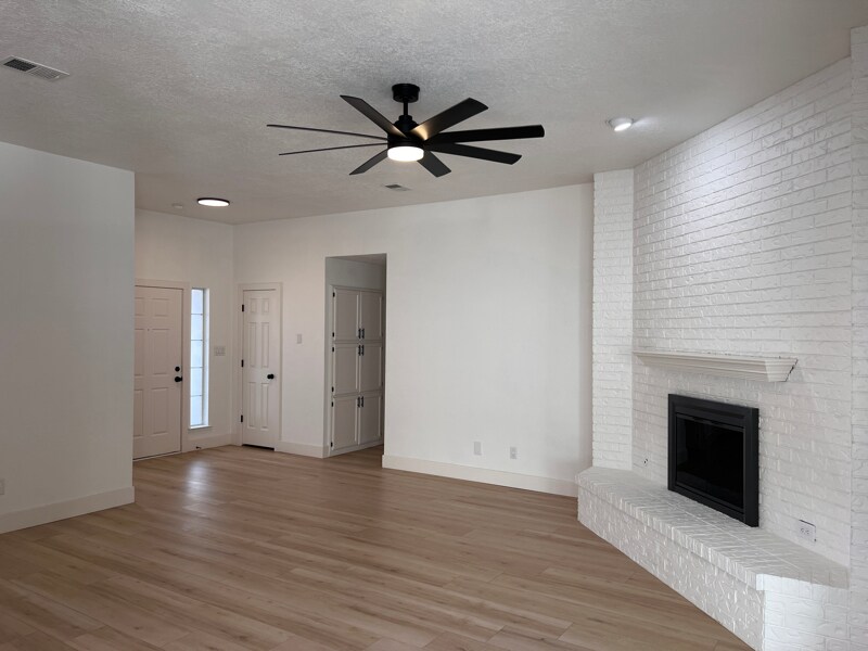 Building Photo - 4704 Sam Bratton Ave NW