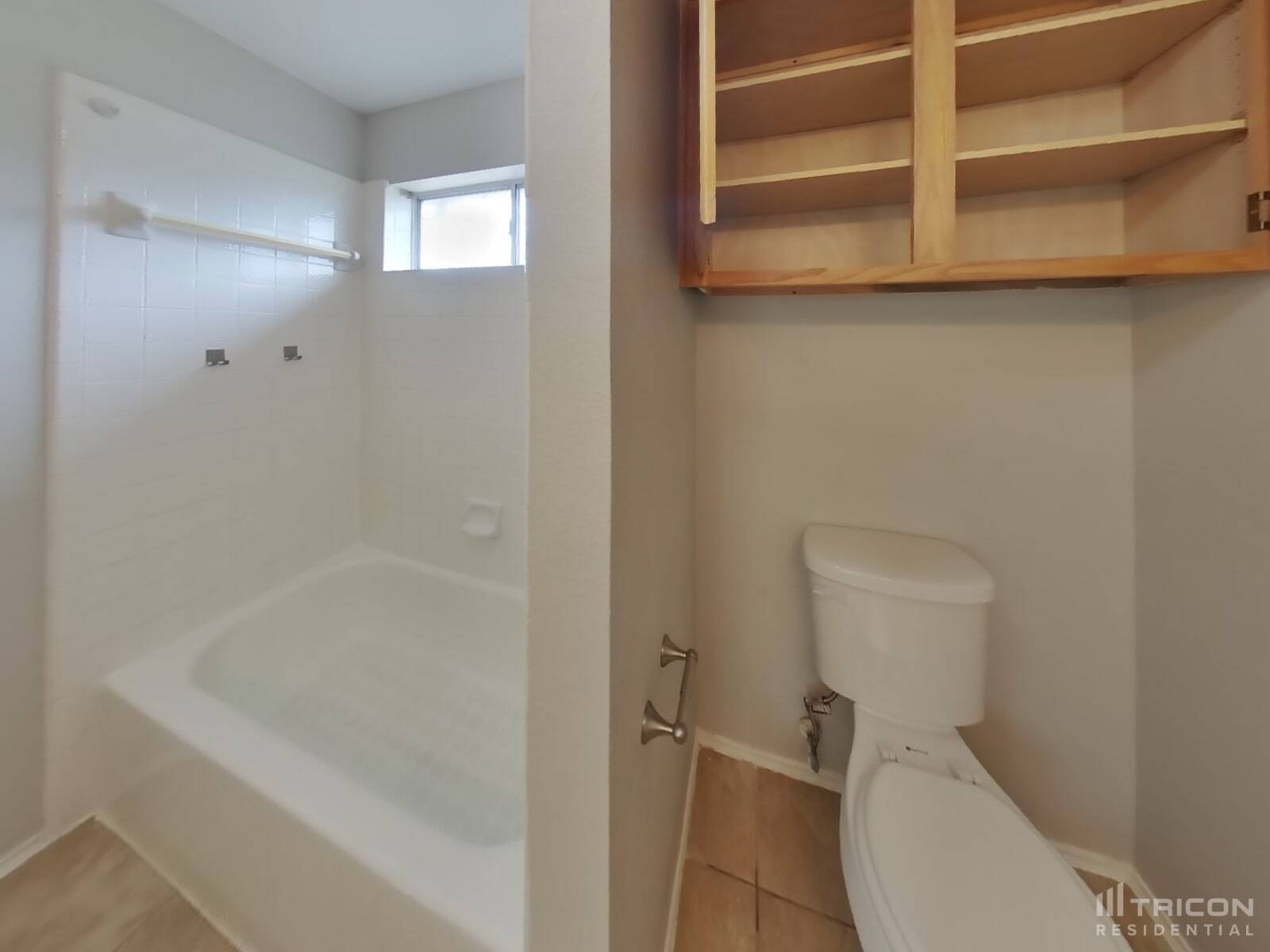 Building Photo - 1701 Pecan View Dr