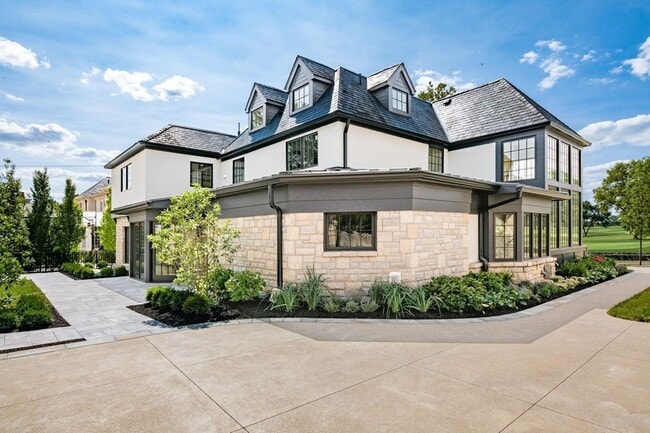 Building Photo - 2252 Club Rd
