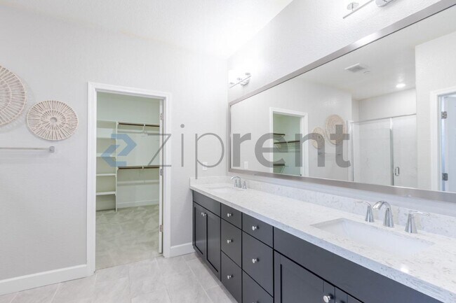 Building Photo - 5824 Highport Dr