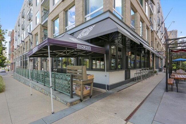 Building Photo - Spacious North Bethesda 3BR with Private Patio & Resort-Style Amenities
