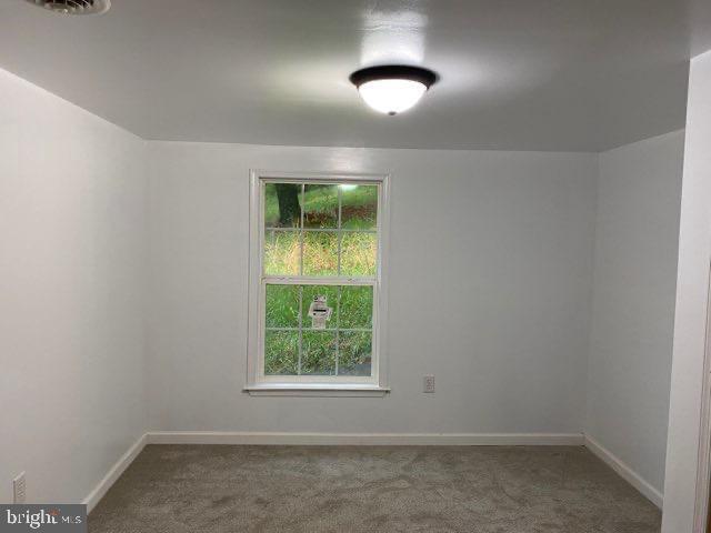 Building Photo - 1499 Valley Rd