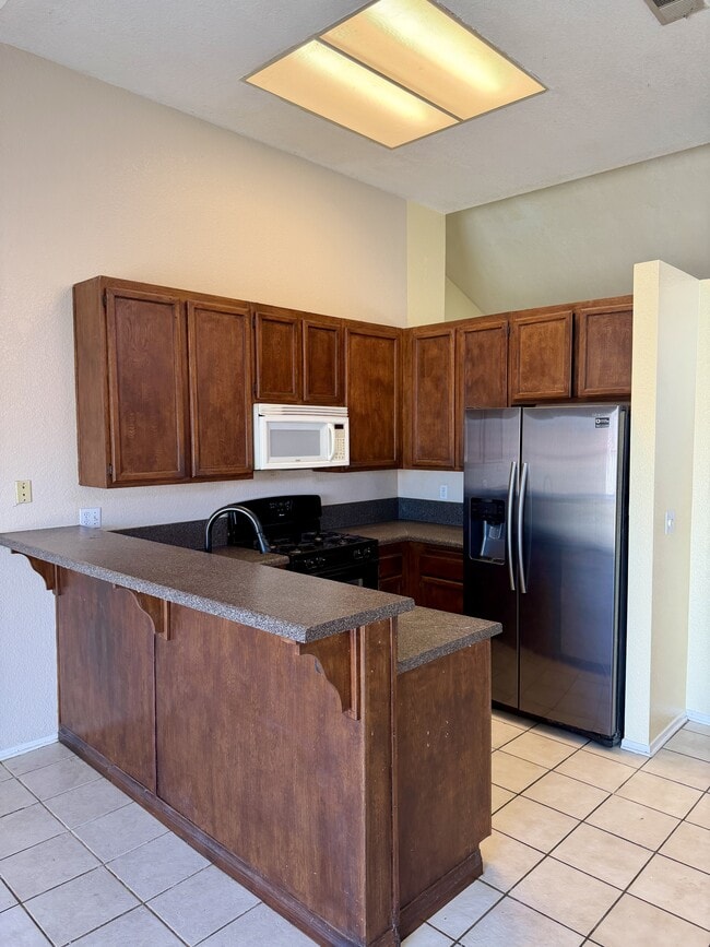 Building Photo - 15680 Shadow Mountain Ln