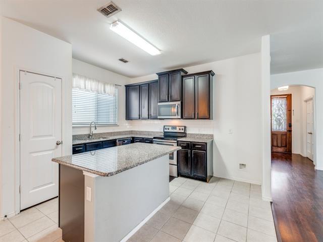 Building Photo - 1029 Holly Anne Ln