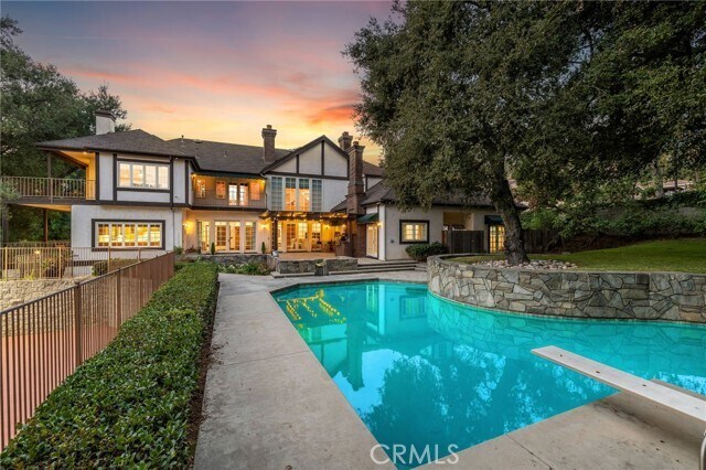 Building Photo - 533 E Sierra Madre Ave