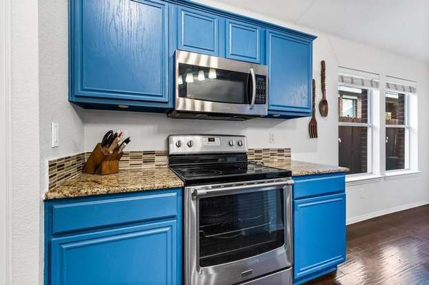 Building Photo - 1055 Port Sullivan Dr