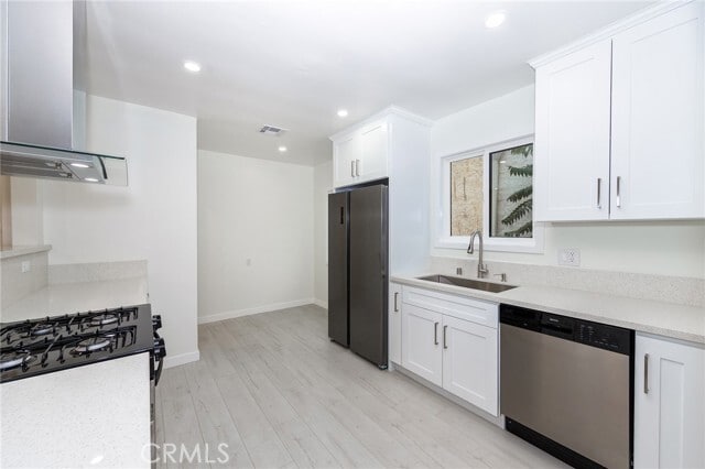 Building Photo - 5746 Klump Ave